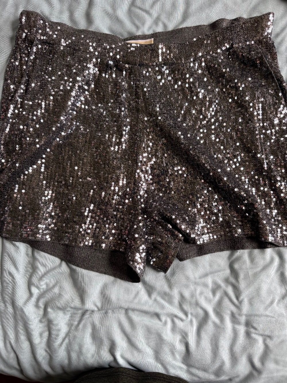 Michael Kors Silver Sequin Shorts S-M-L: Stretched Waist